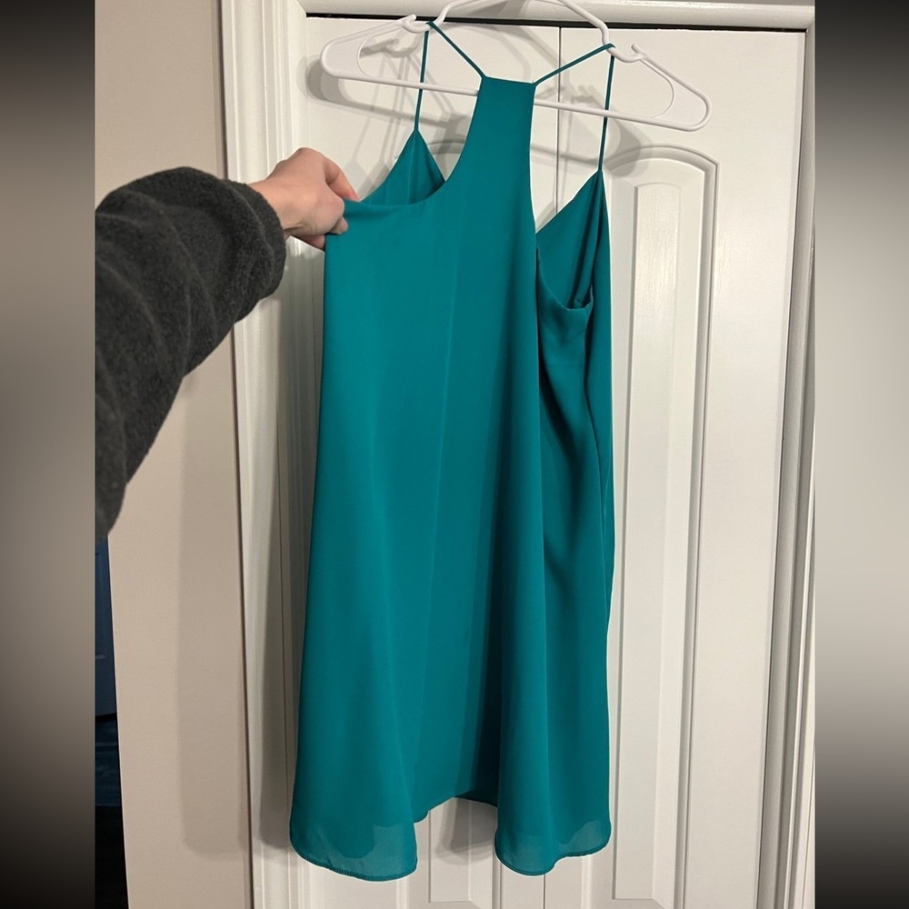 Dress - Picture 3 of 4